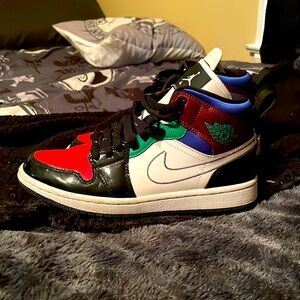 Air Jordan 1 Mid SE 'Multi-Color'